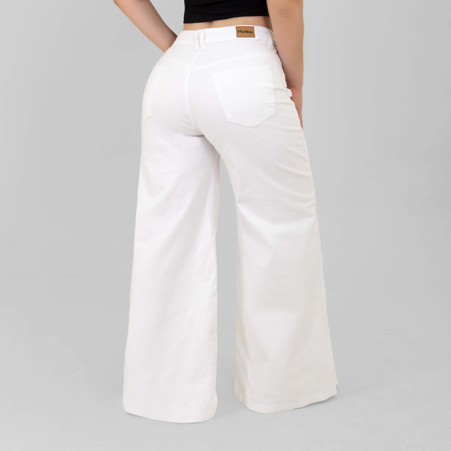 James — Super Wide Leg Jean
